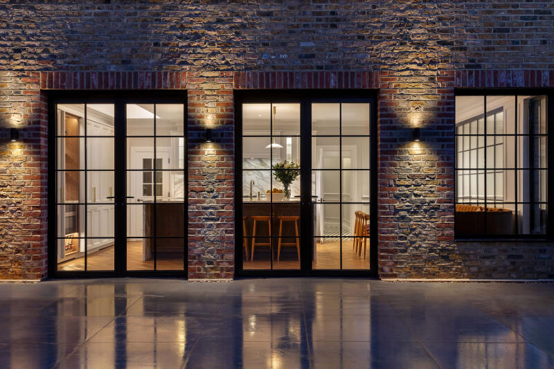 B 12 Private TownHouse London 04